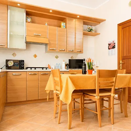 Torre Florio, Casa Con Accesso A Villaggio Turistico ゲストハウス 4*